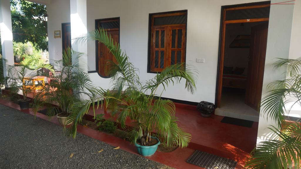 Zimbay Guest House Arugam Bay Eksteriør billede