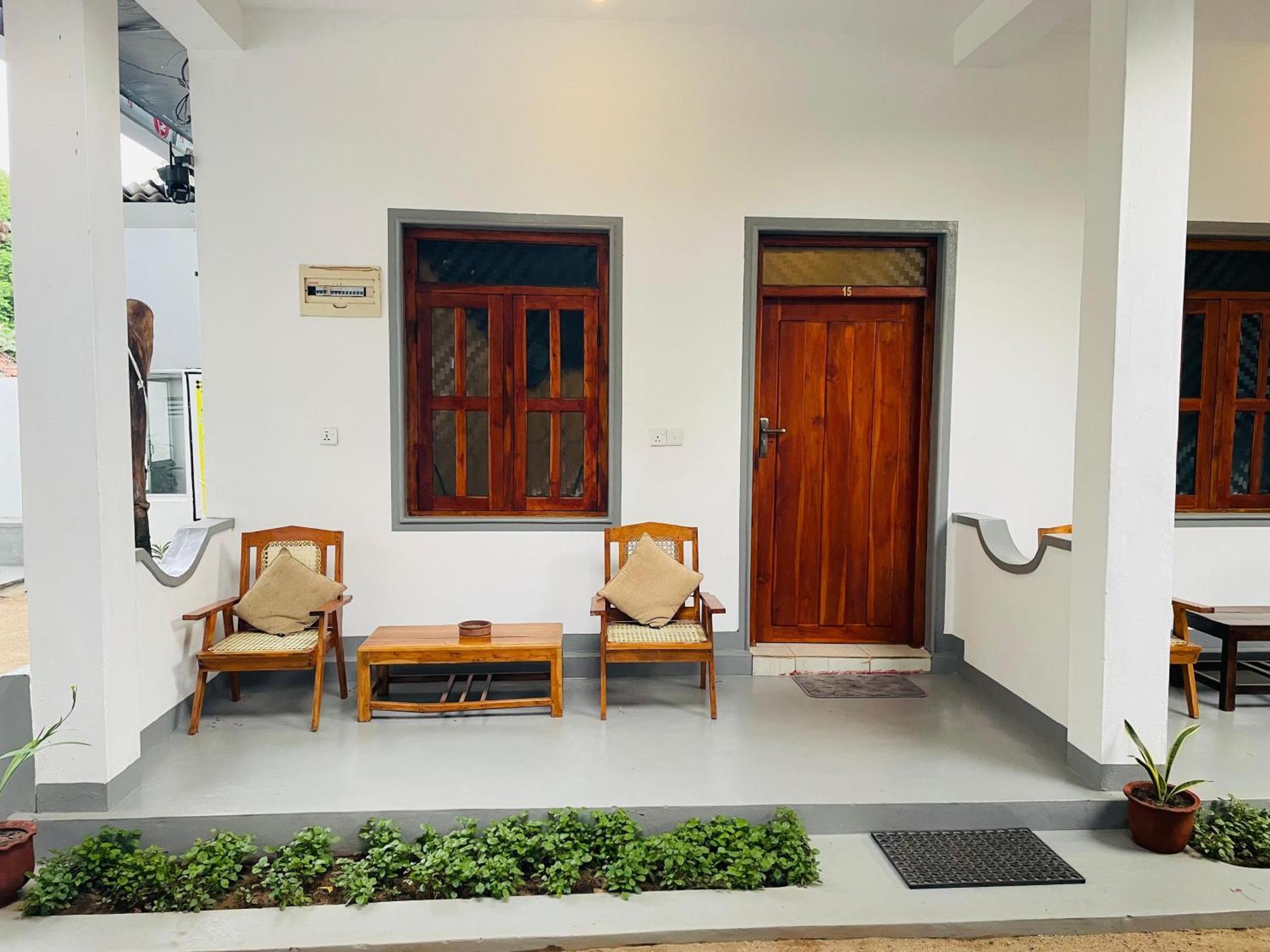 Zimbay Guest House Arugam Bay Eksteriør billede
