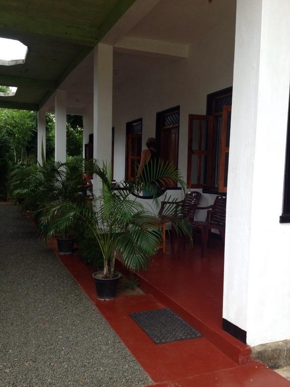 Zimbay Guest House Arugam Bay Eksteriør billede